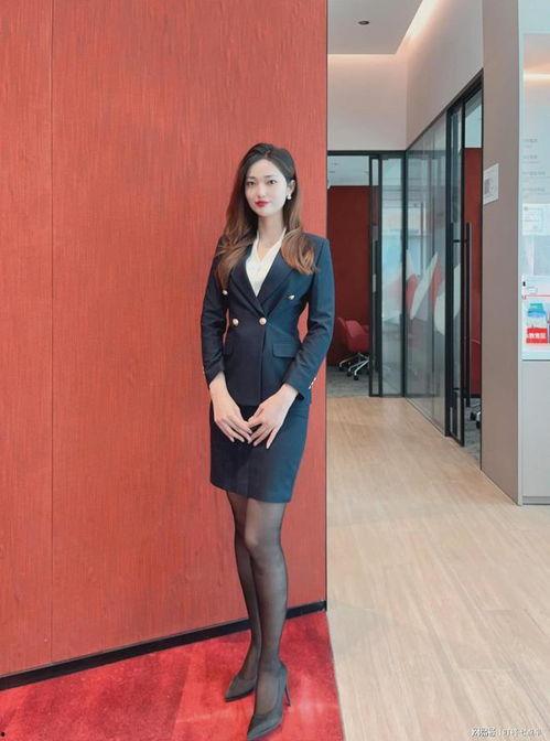 丝袜女服务员 丝袜女服务员