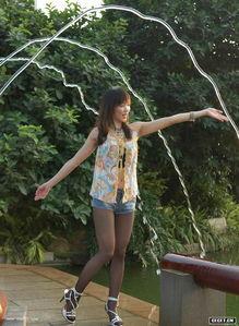 美腿丝袜校园春色