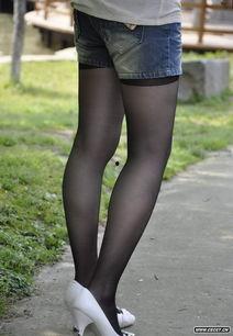 美女黑色丝袜,黑色魅力，美女风采尽展