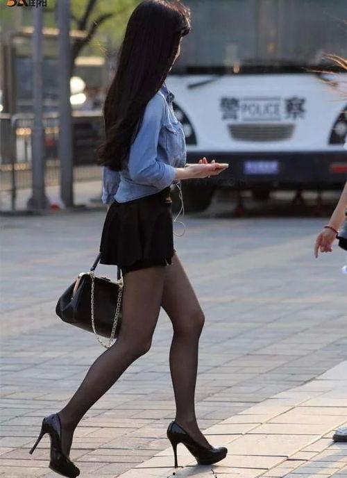 街拍高跟丝袜,高跟丝袜演绎时尚风采